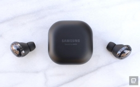 Samsung galaxy buds Pro  Samsung galaxy buds Pro 
Micro intègrè 
Suppression Active de bruits 
5 à 15 heures