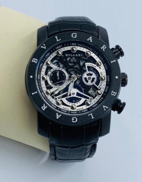Montre Bvlgari chrono Bvlgari chronographe bracelet cuir
plusieurs couleurs disponibles.
livraison possible partout sur Dakar .