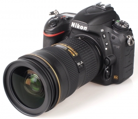  Nikon d750 D750 nikon +objectif 24-120 4g (n). caractéristiques capteur cmos 24.3 mpx, 24x36 , 1.67 mpx/cm objectifncx nc mm stabilisationselon objectif viseurreflex ecran8.1 cm, non tn, 1229000 points, 3/2, non tactile sensibilité (plage iso)100 - 12800 iso mode vidéo1920 x 1080 pixels, 60 i/s , stéréo support externesdhc sdxc connexions usb av télécommande hdmi entrée micro griffe flash alimentation wi-fi alimentation li-ion en-el15 résistant au choc dimensions / poids 113000 x 140500 x 78000 mm / 840 g
