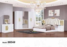 Chambre à coucher Bonjour nous vendons des meubles complets de très bonne qualité et classiques pour embellir votre chambre à coucher.
