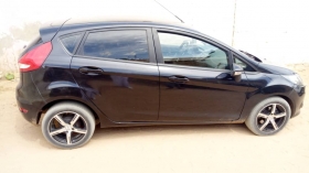 FORD FIESTA 2011 SOUS DOUANE