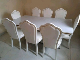 Tables à manger VIP Des tables à manger VIP 6 et 8 places, disponibles en plusieurs modèles.
Les prix varient en fonction des modèles.
Livraison + montage gratuit dans la ville de Dakar.
Veuillez nous contacter pour plus d