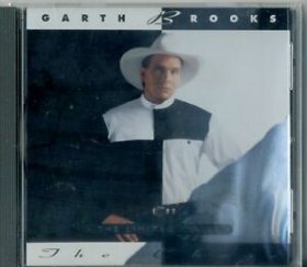 CD country - Garth Brooks  The Chase 1.	"We Shall Be Free"	3:44
2.	"Somewhere Other Than the Night"	3:11
3.	"Mr. Right"	G. Brooks	2:01
4.	"Every Now and Then"		3:56
5.	"Walkin
