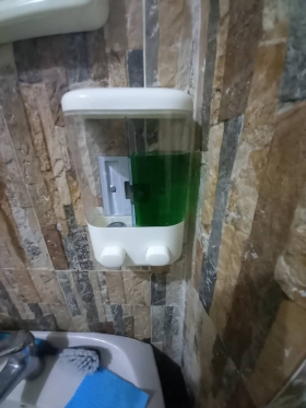 Distributeur de savon liquide Distributeur de savon liquide en très bon état.