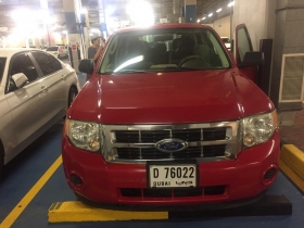 Ford escape rouge Ford escape rouge 2011 déjà dédouanée automatique essence 5 500 000fcfa