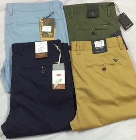 Pantalons Arrivage de pantalons (voir photo). plusieurs coloris sont disponibles
pour le prix nous consulter au 776306611
