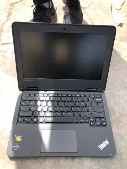 Lenovo 11e ThinkPad 
Lenovo 11e 
Ram 4go 
Disque dur 320ssd 
Ecran 12 pouces