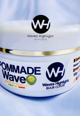 Pommade waves ondulation cheveux La cire de WavesHighlight est un produit 100% bio Made in Senegal. Grâce aux nombreux ingrédients naturels qui la compose, la pommade WavesHighlight nourrit les cheveux en profondeur et constitue un bouclier protecteur de chaleur. Elle est raffermie d’une odeur pétillante de Monoï et vous gagnerez en ondulation chevelure tout simplement.

Poid Net : 100g.