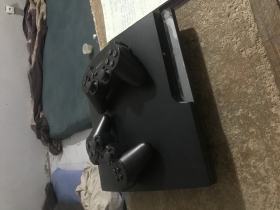 PS3 avec 1 manette PS3 flashée  avec 1 manette