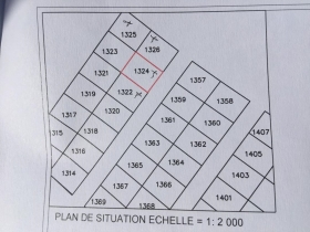 Parcelles à vendre à Mbodiène Un lot de 4 terrains de 300 m² chacun à vendre à Mbodiène (à 25 km de Mbour sur la route de Joal). Papiers délibération plus extrait de plan cadastral.