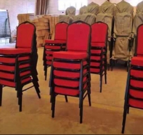 Chaises VIP Stock de chaises VIP neuves à vendre à un prix imbattable.
- Qualité premium à 16.000
- Qualité medium à 12.000
Possibilité de réduction en fonction du nombre.
Pour vos petits et grands événements, des chaises VIP sont aussi disponibles en location (700f/unité) à partir de 50 chaises.
Couleurs rouge et bleue disponibles.
Possibilité de livraison.