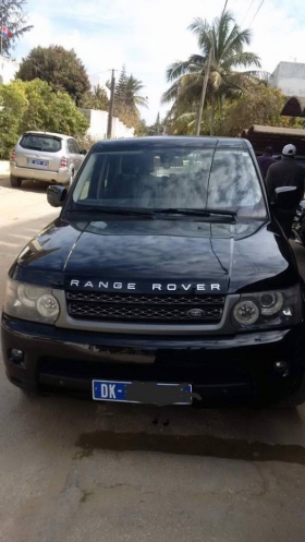  Range rover sport se  Rover sport se model année 2012 diesel 73.000 km. très bon état. 
TEl : 775597743