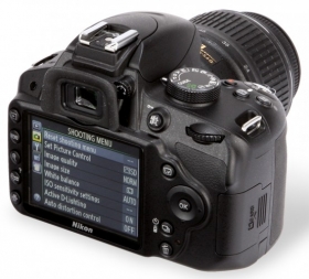 Nikon d3200 Nikon d3200 en parfait état d/digital-cameras/2016/d3200 objectif afs ni
d/nikkor-lenses/2018/af-s-dx-nikkor-18-55mm-f-3-5-5-6g-vr 1 carte mémoire sd 16 gb 1 batterie lithium ion standard 1 chargeur de batterie 1 branchement usb 1 branchement av tv 1 manuel d
