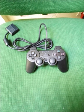 Manettes -Manette usb: 3 000frs
-Manette Ps2: 3 000frs
-Manette Ps3: 5 000frs

