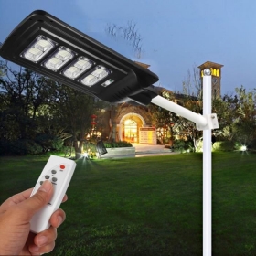 LAMPADAIRES SOLAIRES A VENDRE Nous vous proposons des lampadaires solaires pour vos jardins, entrepôts, espaces... avec détecteur de mouvement. La lumière s
