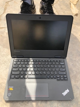 Lenovo 11e ThinkPad 
Lenovo 11e 
Ram 4go 
Disque dur 320ssd 
Ecran 12 pouces