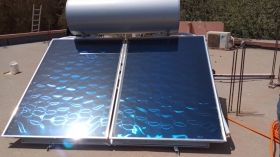 CHAUFFE-EAU SOLAIRE GREENONETEC Chauffe-eau solaire GREENoneTEC avec panneau thermique et ballon TSC 200 ou 300 litres à partir du prix affiché. Garantie 05 ans Obtenez de l