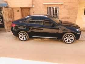 Vends BMW X6 2015 Vends BMW - X6 de 2015, full options
Très bon état, radar, caméra recul, intérieur cuir.
Whatsapp = +22995100274
