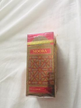 Parfum oriental Noorah Noorah est une eau de parfum délicieuse. Gourmand et oriental, un bonbon encapsulé dans un flacon.