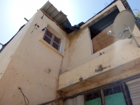 Maison à Démolir à Dakar - Castors Particulier vend une maison à démolir à Castors Rue 13.
La  villa est bâtis sur une superficie de 150 mètres carrés à 80millions légèrement négociable. pour plus d